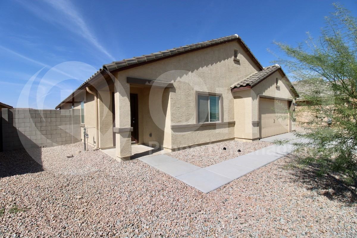 2573 N Mcdonald Ln - Photo 2 of 24