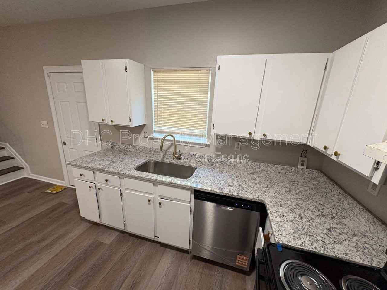 1944 North Avenue Northwest - Photo 2 of 20