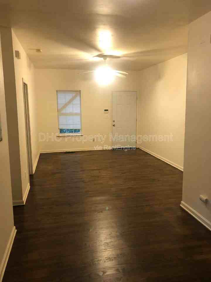 1944 North Avenue Northwest - Photo 4 of 20