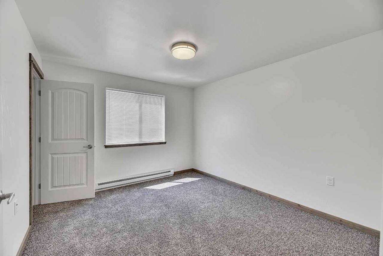 940 Gibbon St #4 - Photo 7 of 14