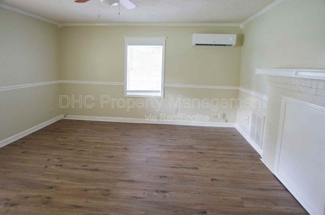 1135 East Fayetteville Road - Photo 7 of 14