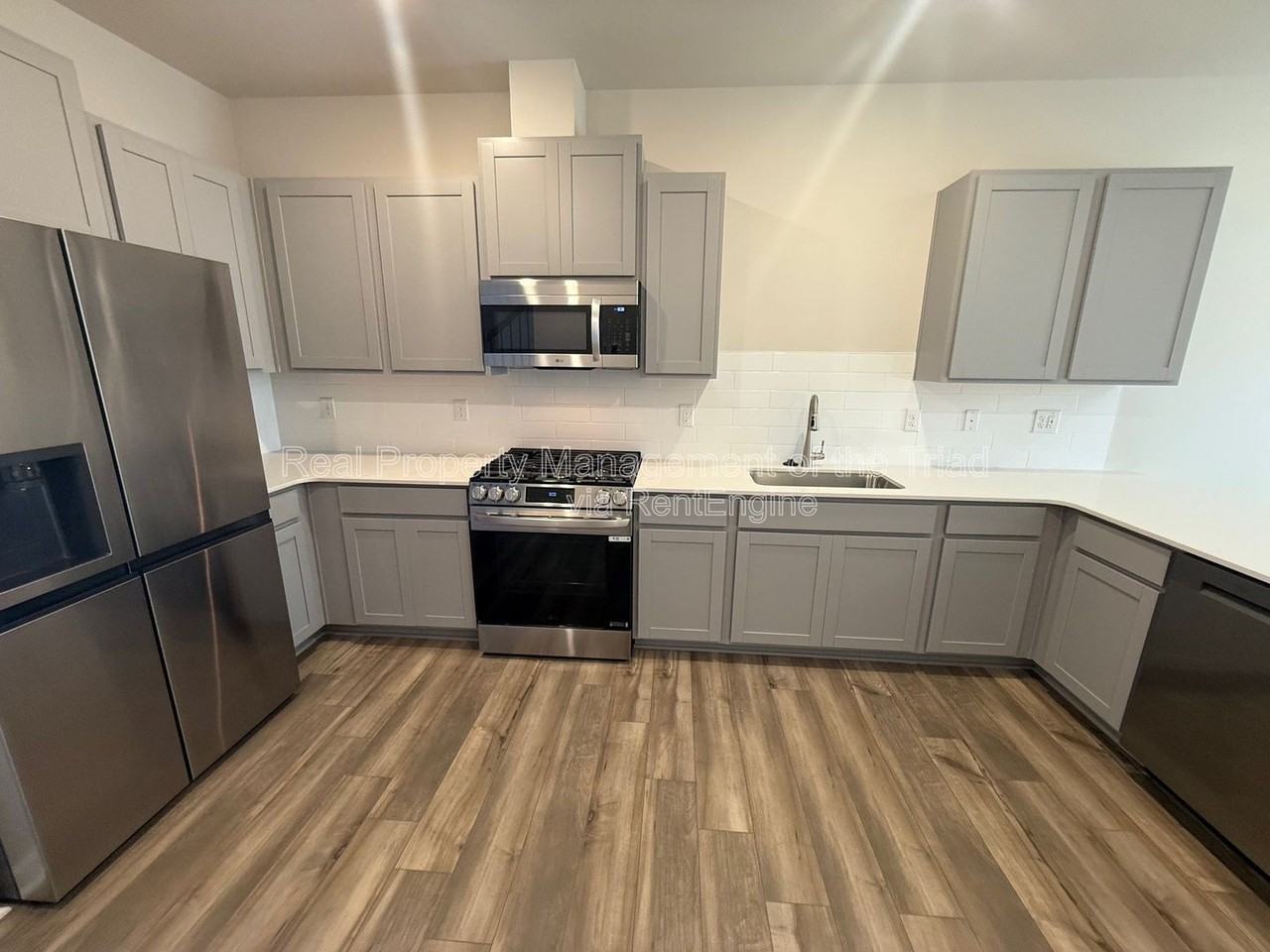 3155 Fall Hills Dr - Photo 7 of 18