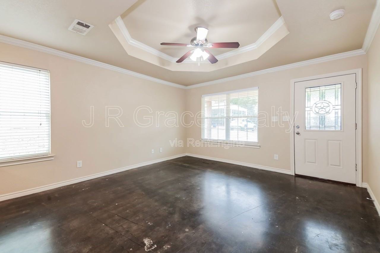 756 Rocky Ridge Flats - Photo 3 of 15