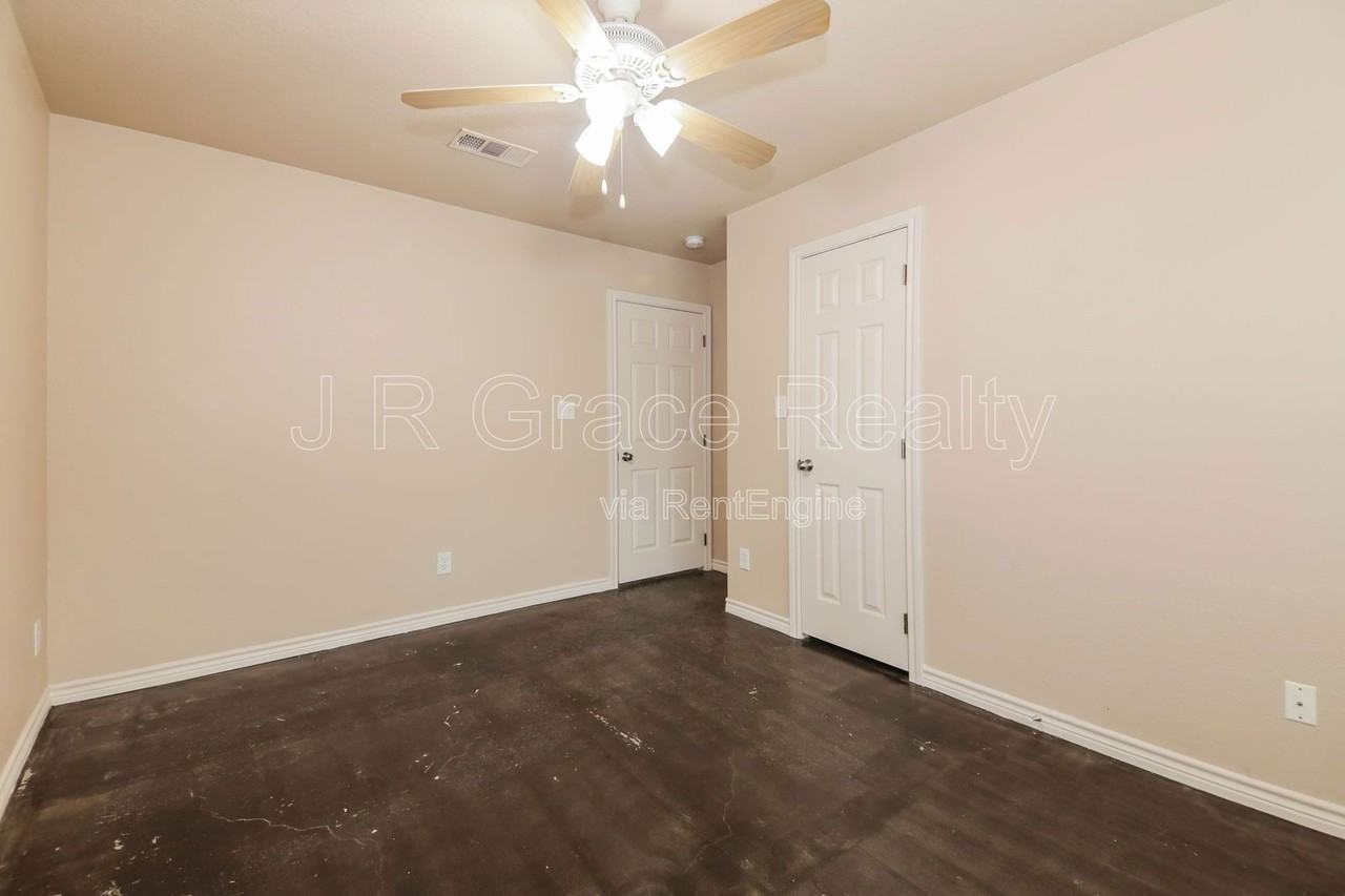 756 Rocky Ridge Flats - Photo 7 of 15