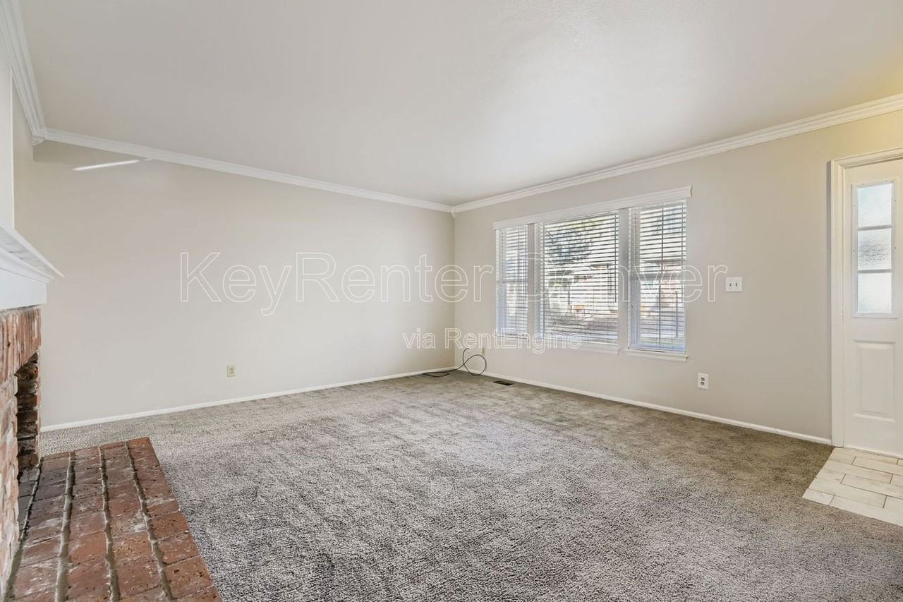 6930 E Briarwood Dr - Photo 5 of 29