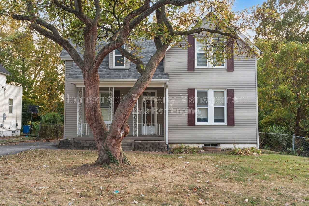 2420 Shirley Ave - Photo 2 of 27