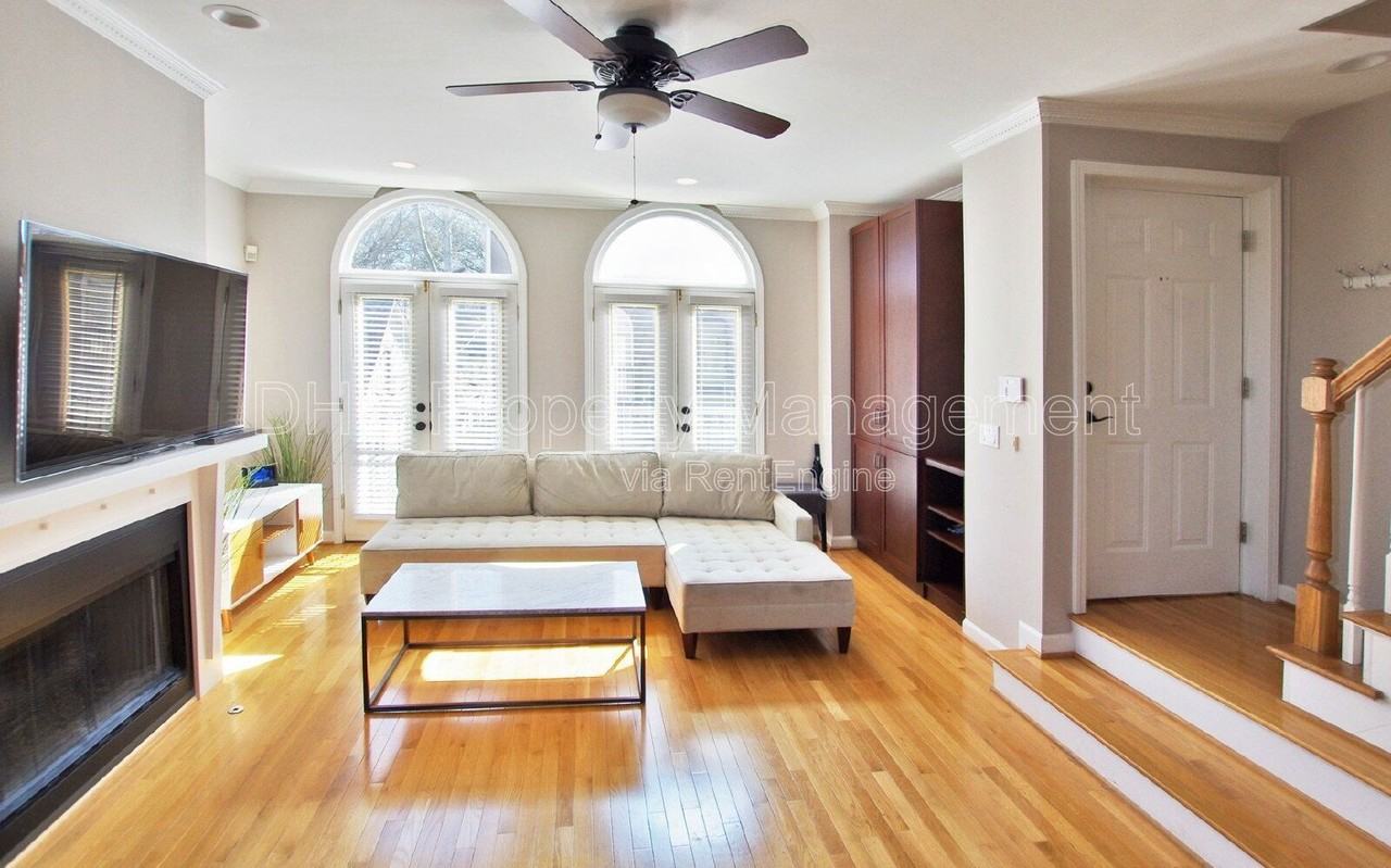 835 Piedmont Ave Ne - Photo 4 of 20