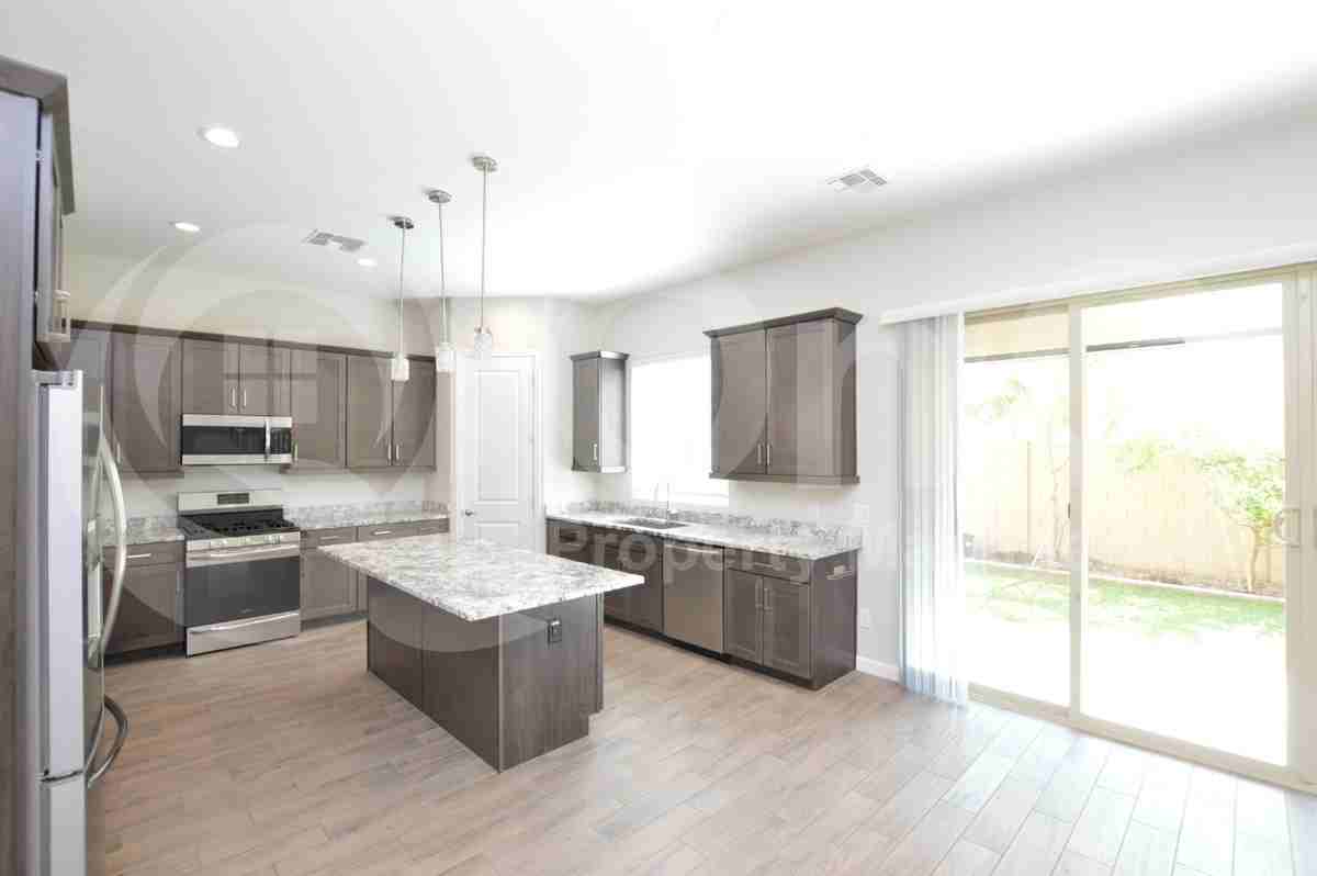 6515 E Bluefield Ave - Photo 3 of 24