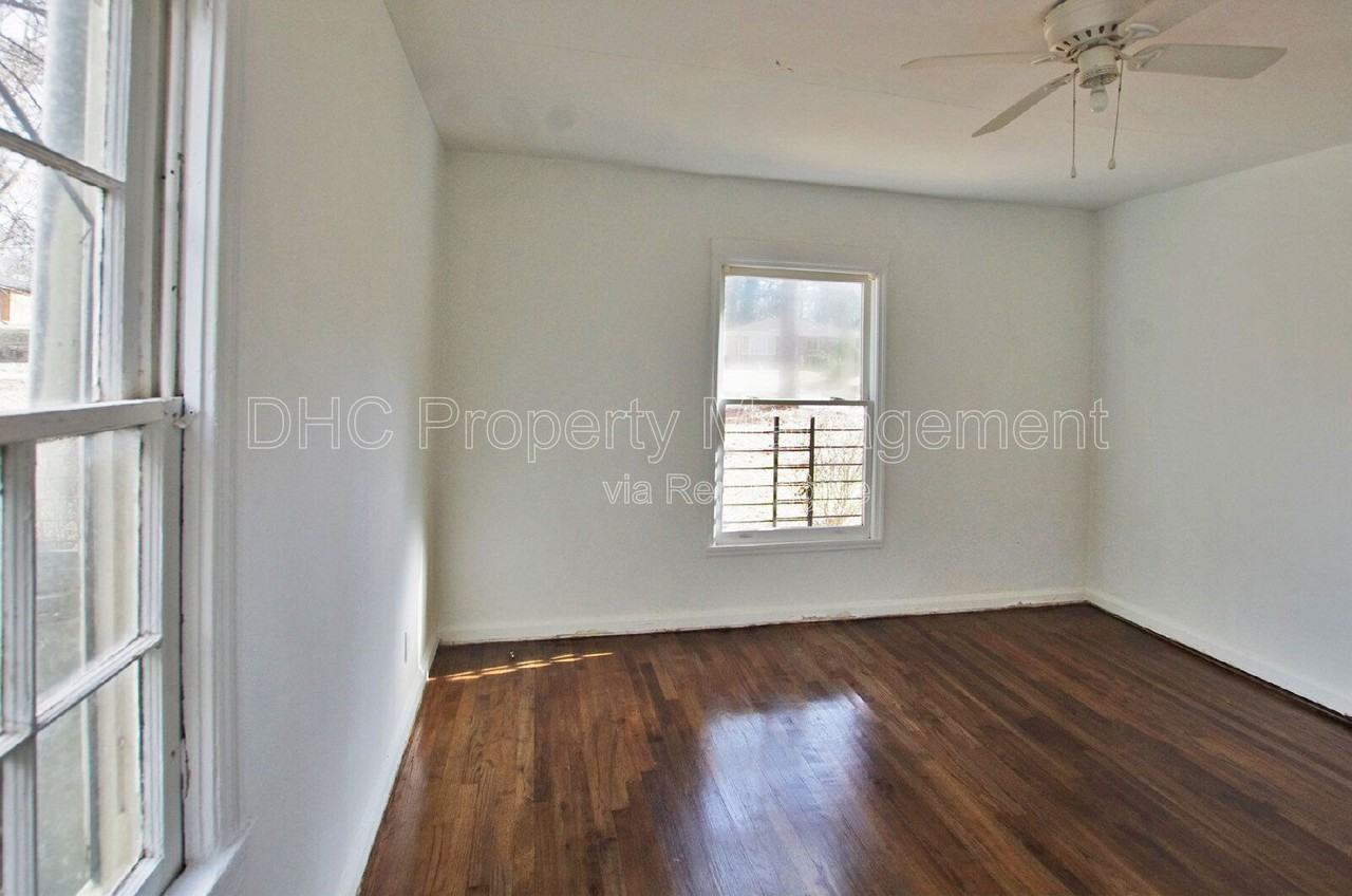 1257 Lorenzo Dr Sw #A - Photo 3 of 15