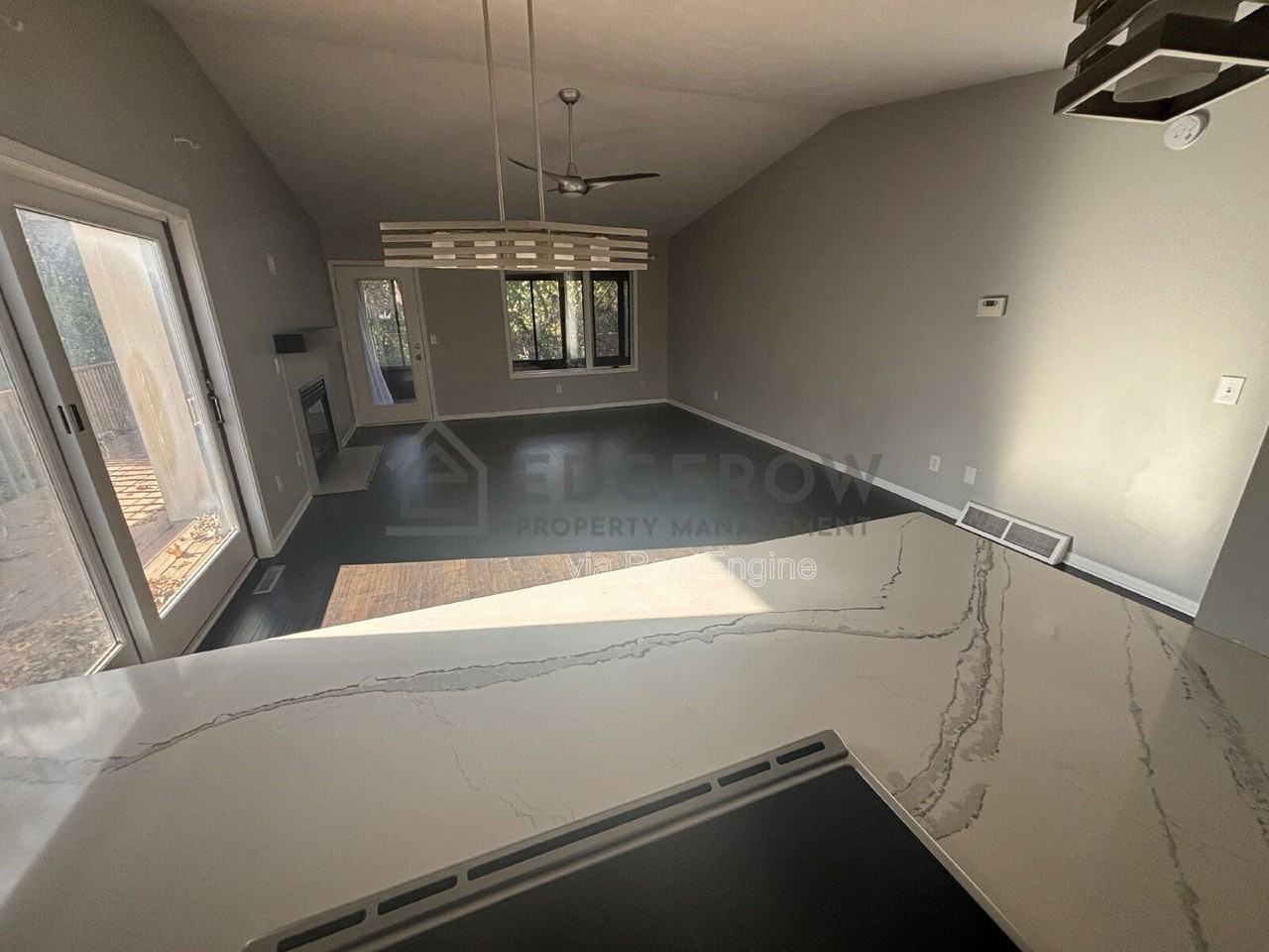 2726 Sandstone Ter Ne - Photo 4 of 18