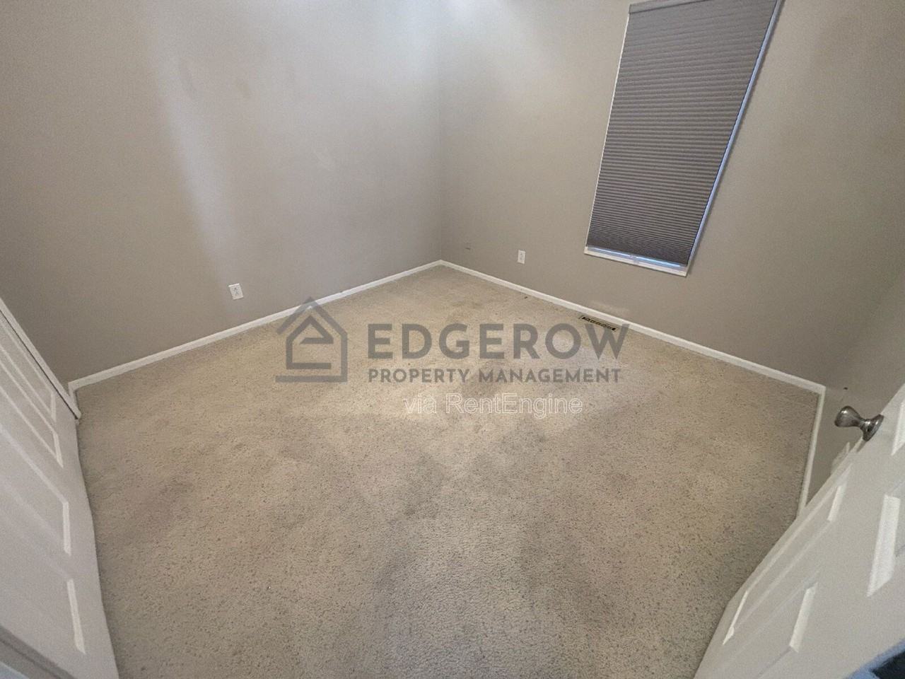2726 Sandstone Ter Ne - Photo 6 of 18
