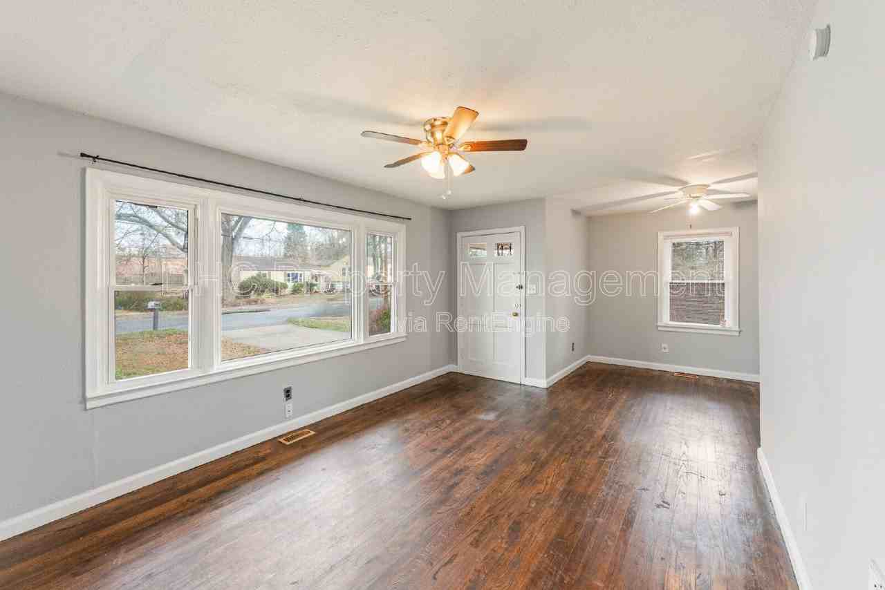 575 Georgia Avenue - Photo 2 of 10