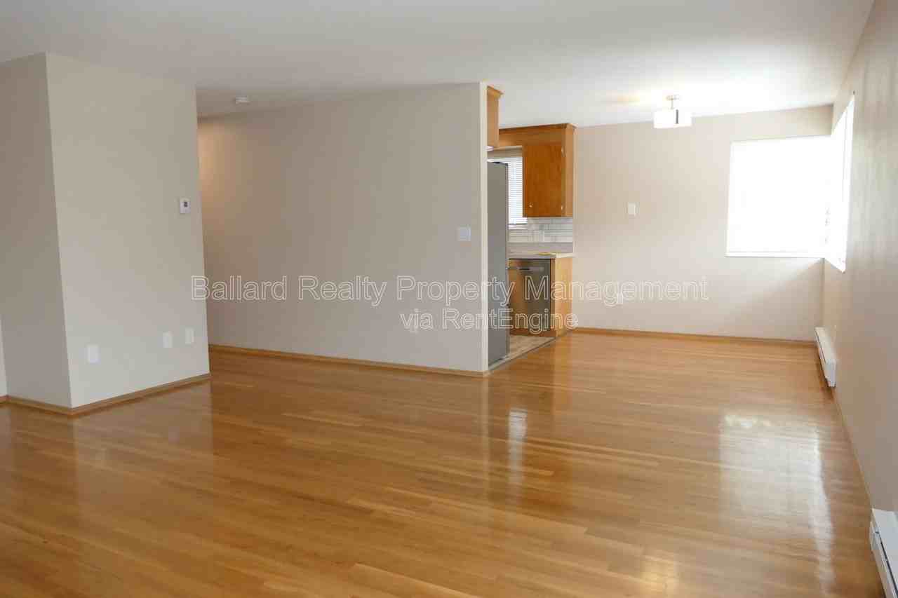 2430 Nw 59th St - Photo 4 of 13