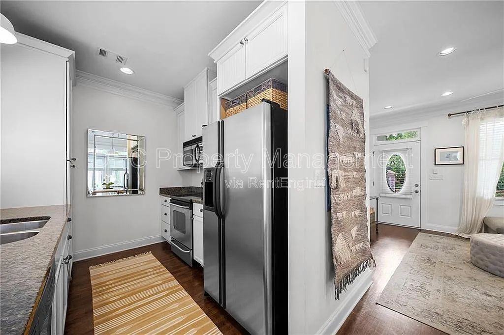 620 John Wesley Dobbs Avenue Northeast - Photo 4 of 20