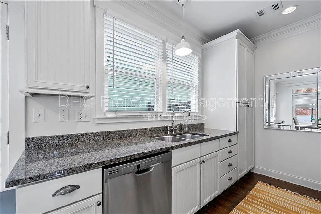 620 John Wesley Dobbs Avenue Northeast - Photo 5 of 20