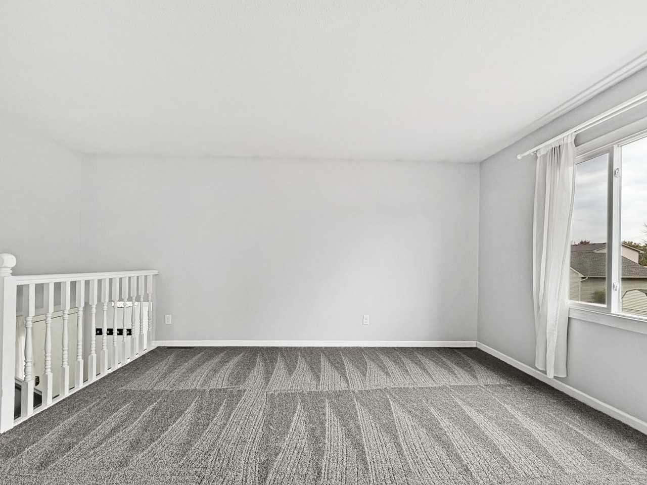 9700 Thomas Avenue North - Photo 3 of 31