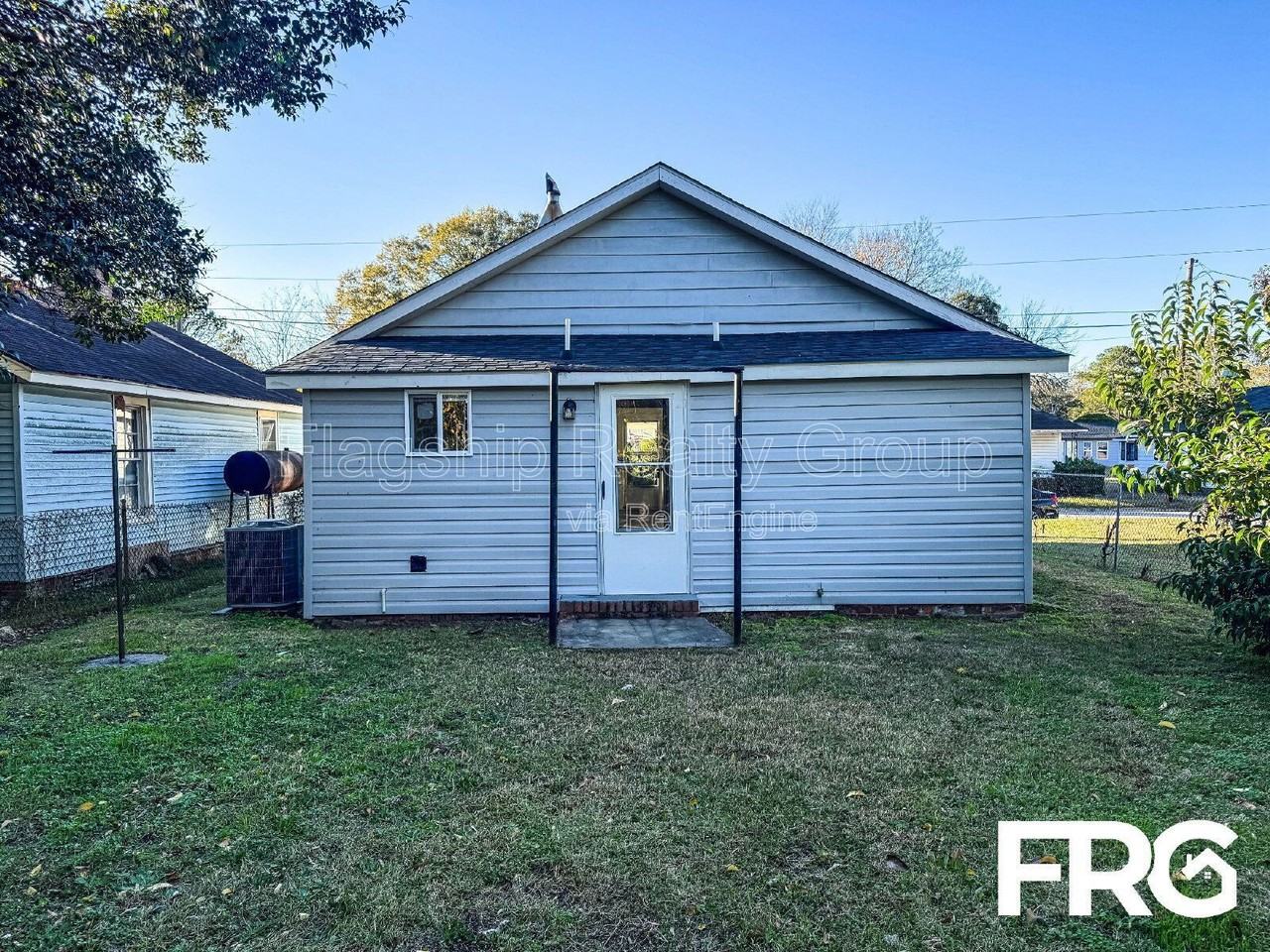 914 Seaboard St - Photo 6 of 24