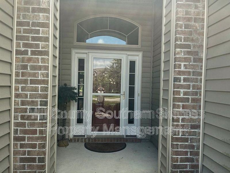 1628 Fairforest Ct - Photo 3 of 35