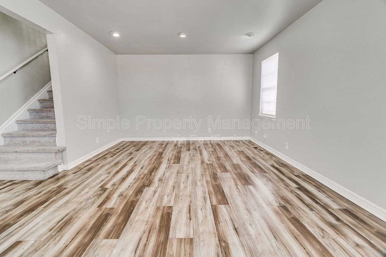 820 Ne 81st St - Photo 7 of 41