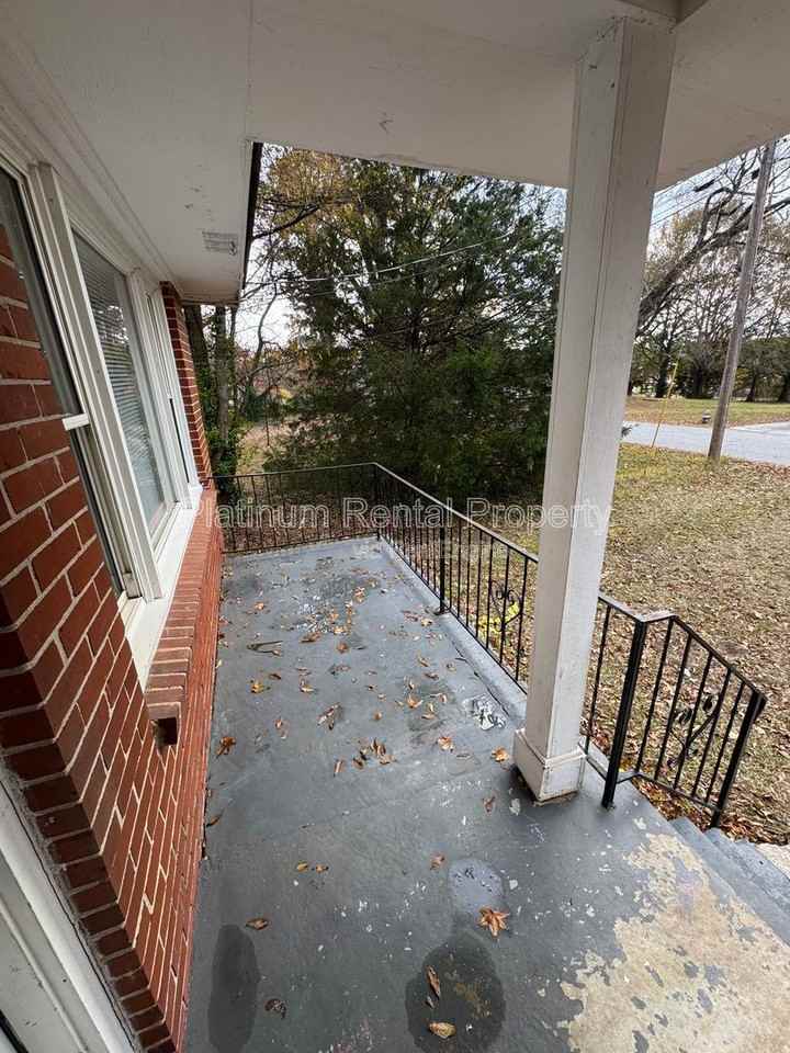 97 Benson Street - Photo 3 of 24