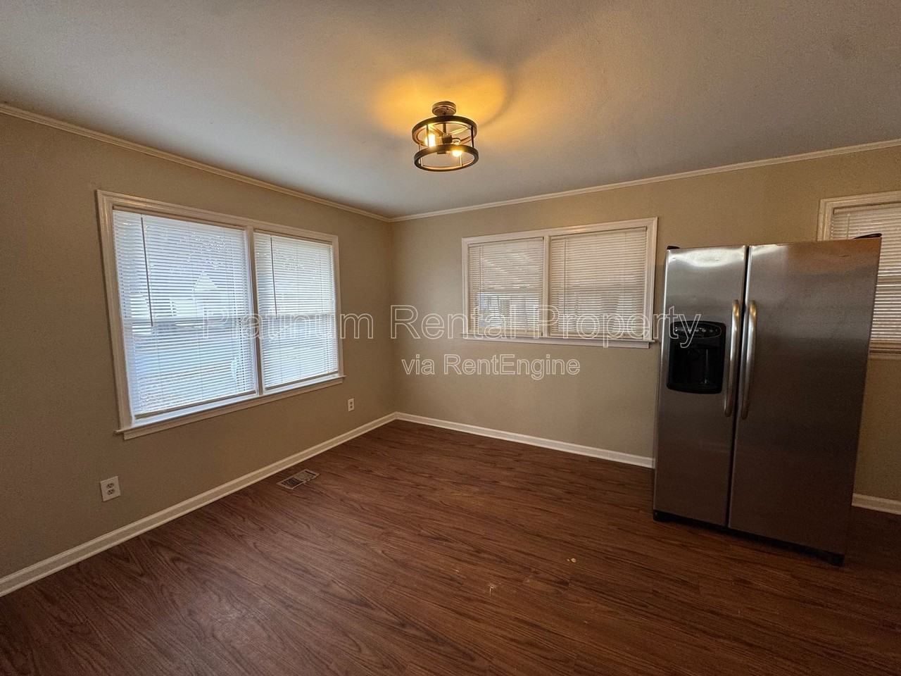 97 Benson Street - Photo 6 of 24