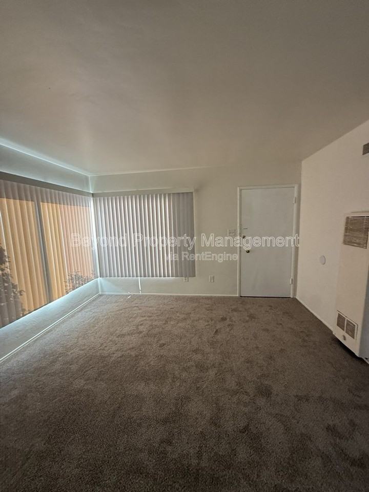 4439 Menlo Ave - Photo 3 of 22