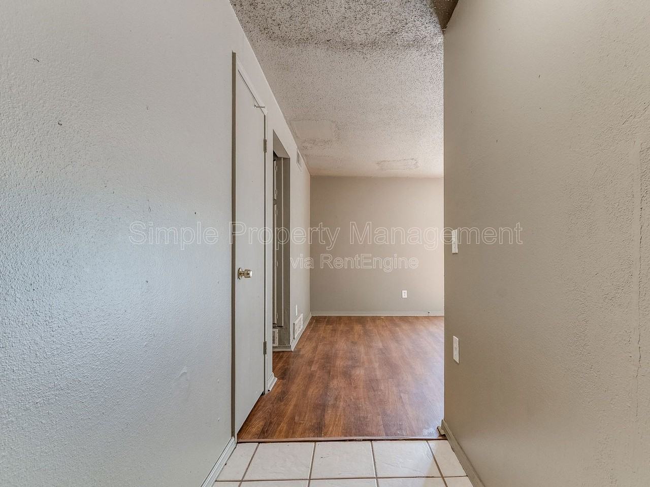 4008 Se 47th St - Photo 4 of 24