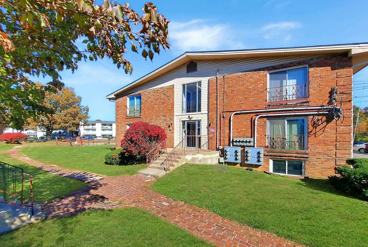 1708 Jennifer Road #A12 - Photo 2 of 12