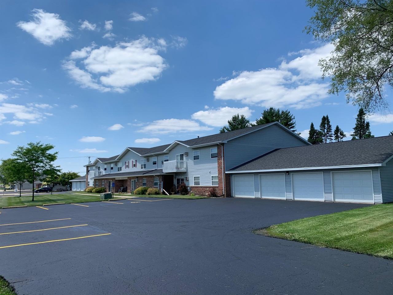 713 Clinton Street #107 - Photo 2 of 9