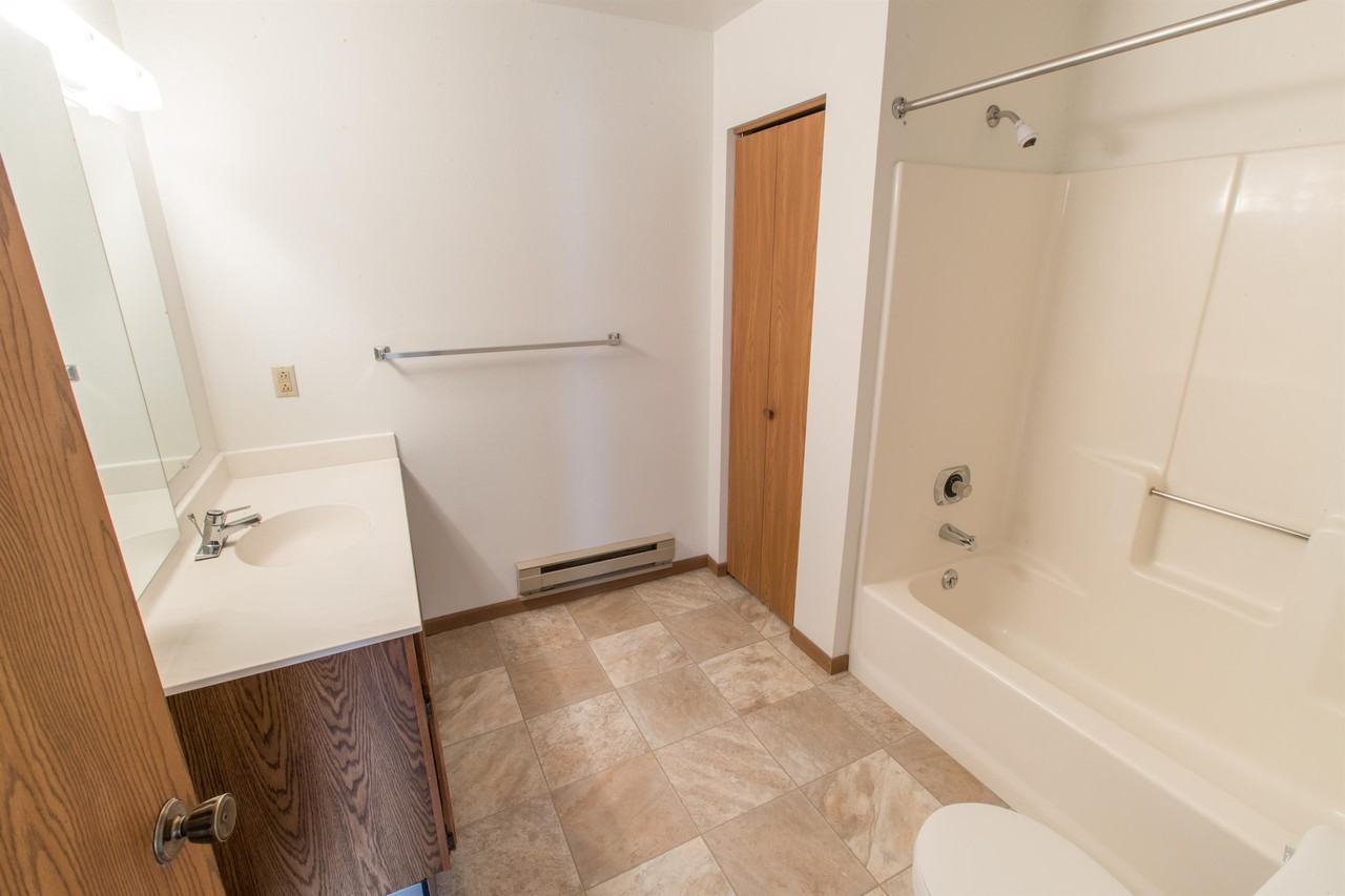 713 Clinton Street #107 - Photo 4 of 9