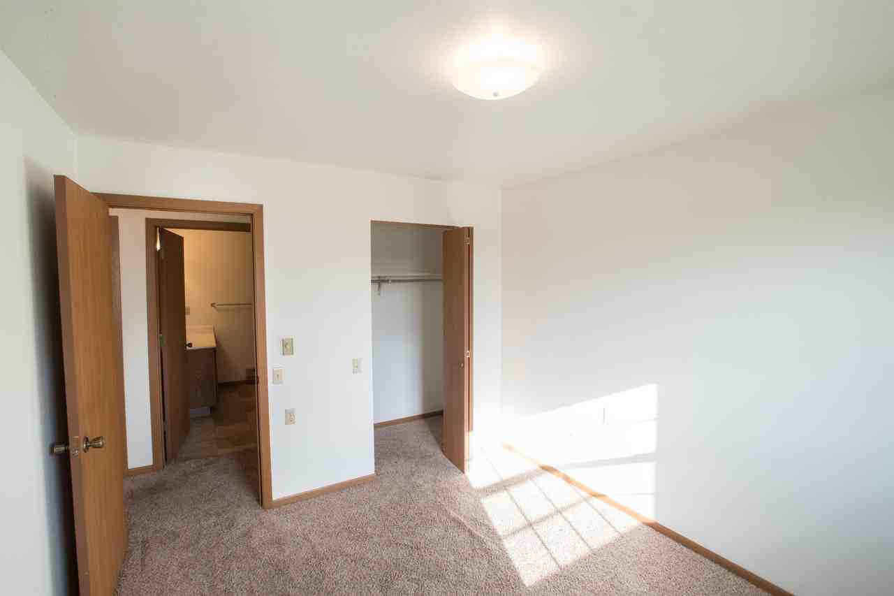 713 Clinton Street #107 - Photo 6 of 9