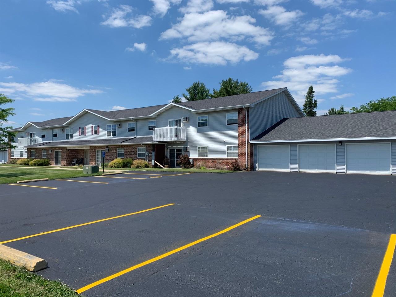 713 Clinton St #107 - Photo 4 of 9