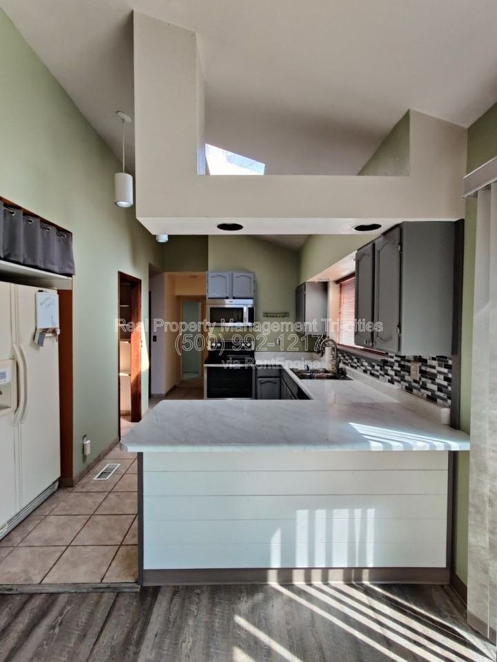 1607 Putnam Street - Photo 6 of 27