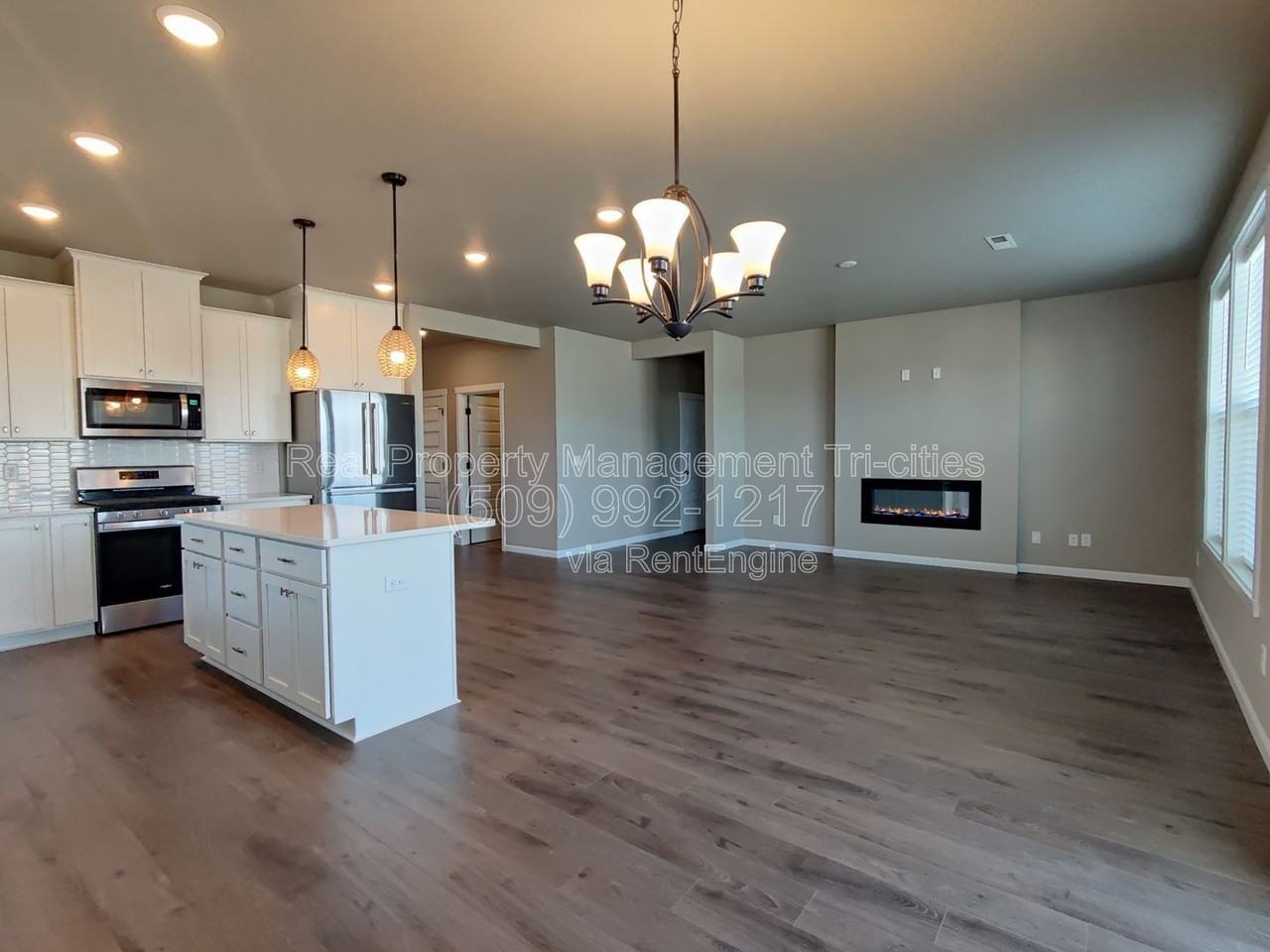 8304 Gardner Street - Photo 7 of 24