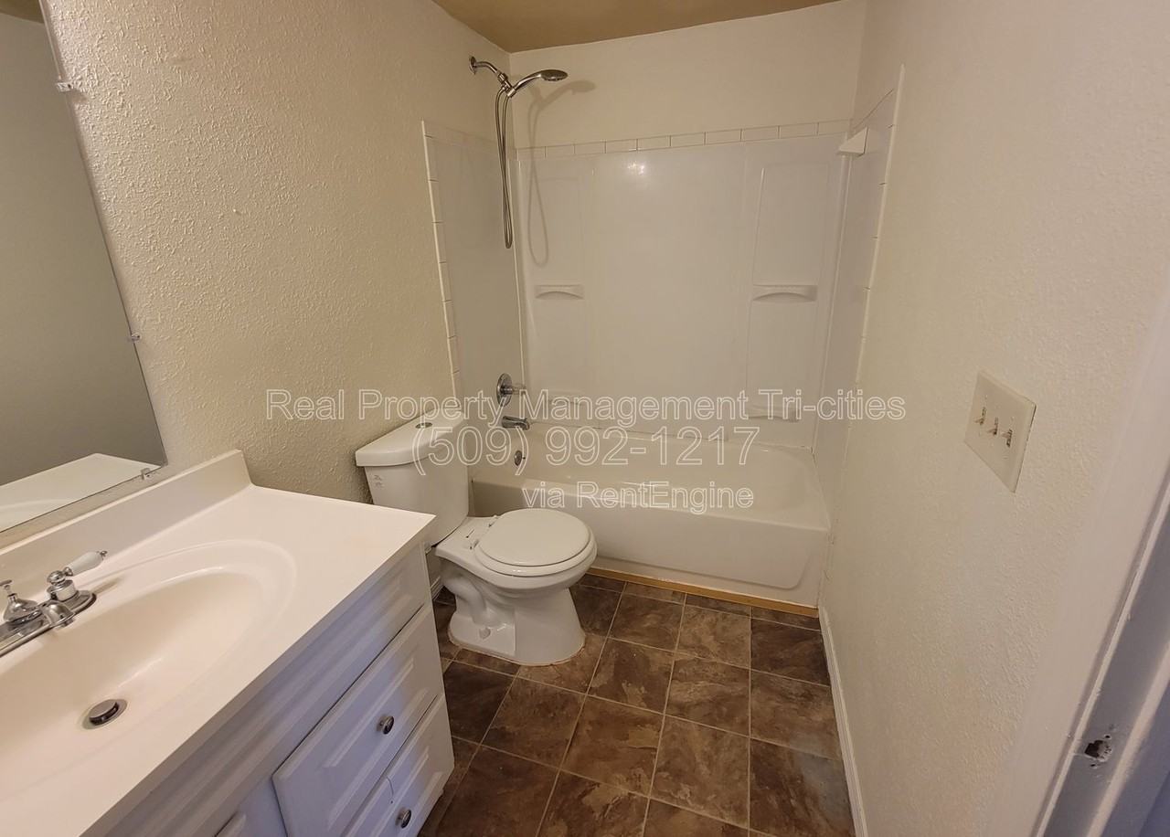 3401 W 1st Pl #2 - Photo 7 of 9