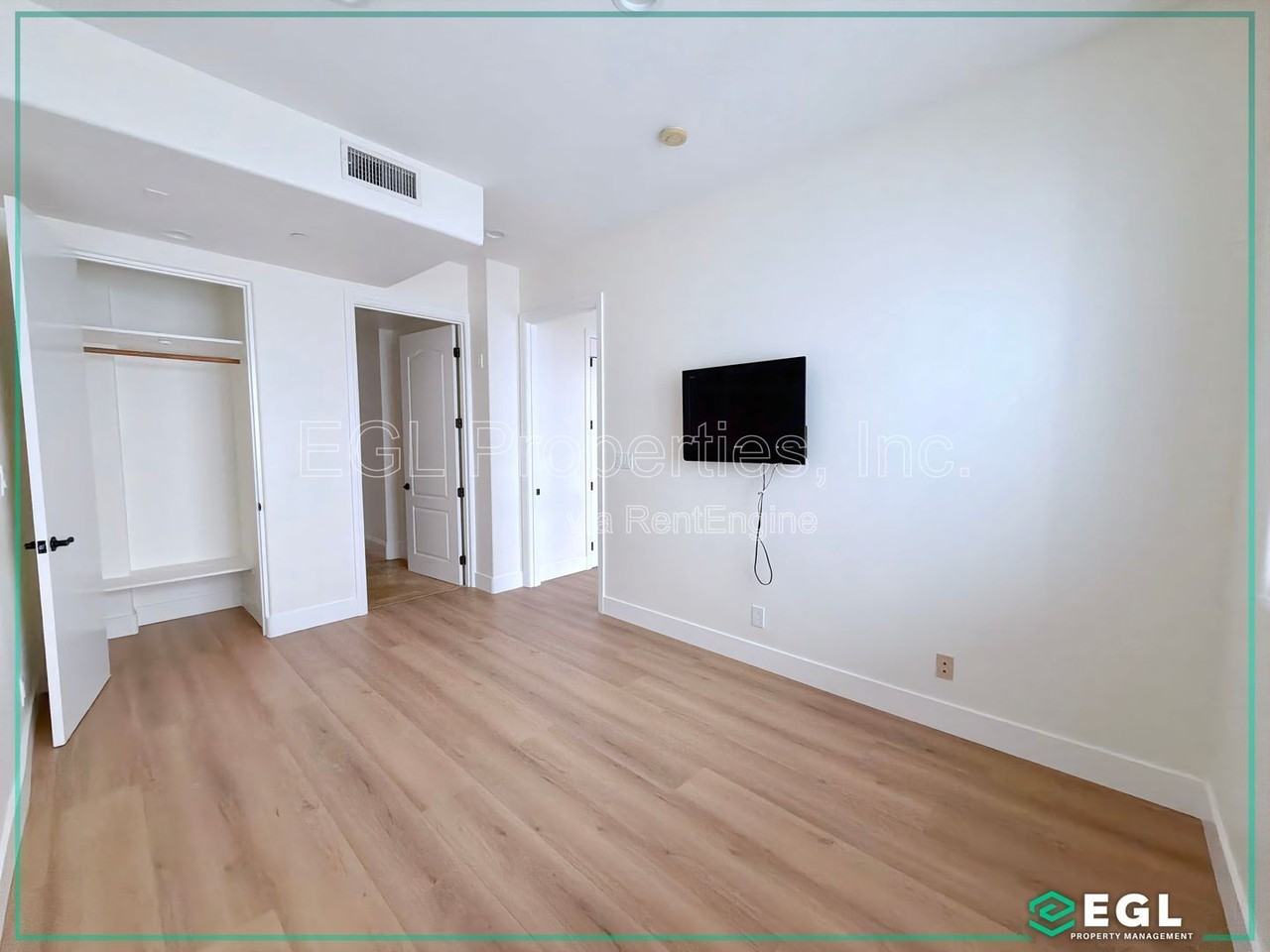 16123 W Sunset Blvd #304 - Photo 6 of 17