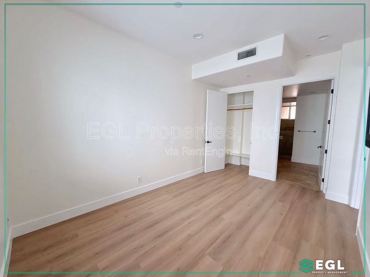 16123 W Sunset Blvd #304 - Photo 7 of 17