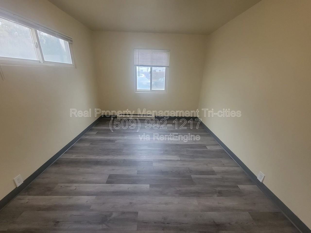 1101 W Margaret St #D - Photo 7 of 8