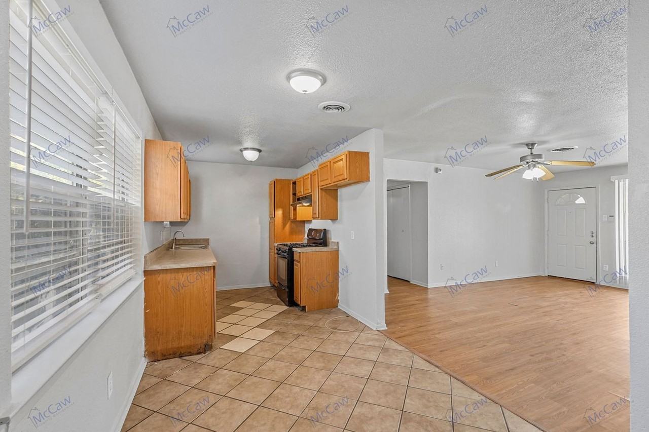 3204 Caribbean Dr - Photo 5 of 23