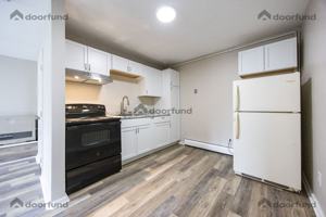 featured image of 22 Smith St #1