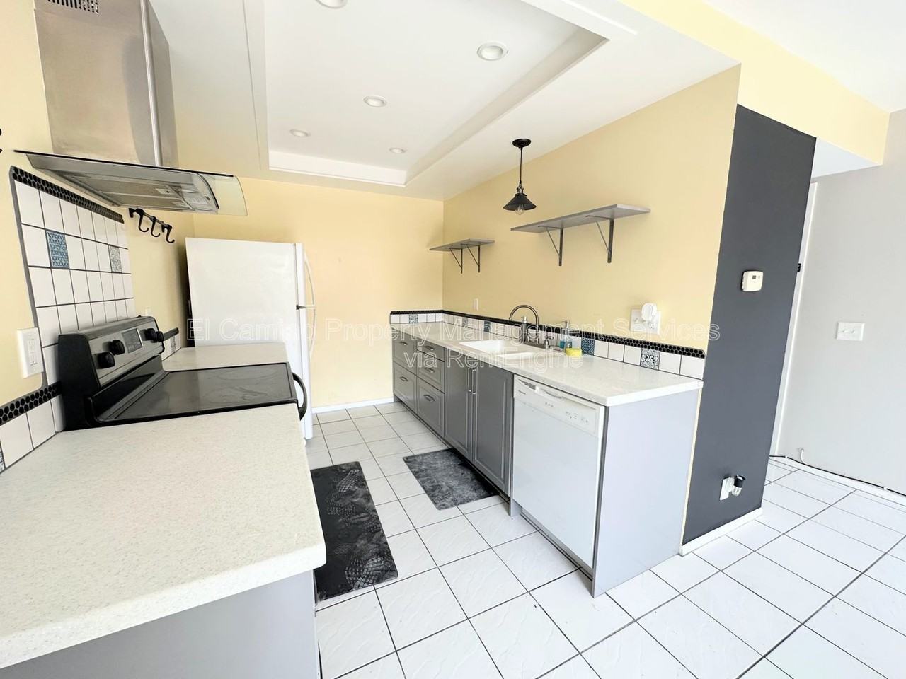 955 Lamark Lane - Photo 3 of 19