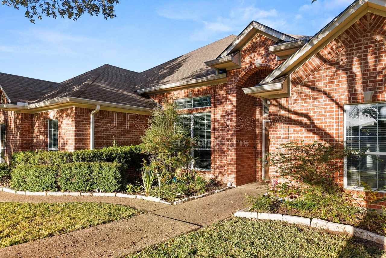 1405 Gunnison Dr - Photo 7 of 41