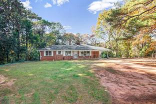 1024 Hambrick Rd - Photo 1 of 1