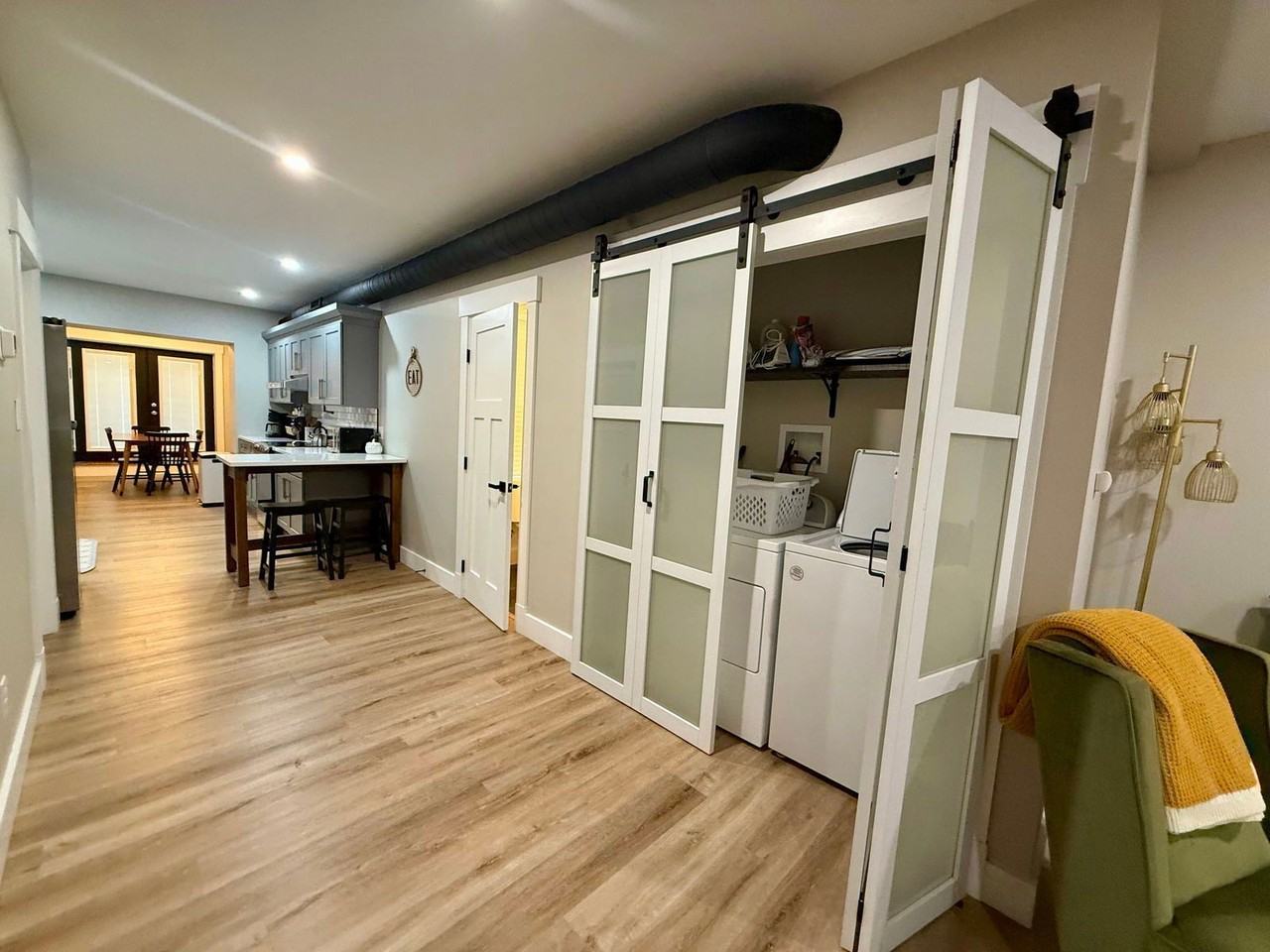 521 Locust St - Photo 6 of 25