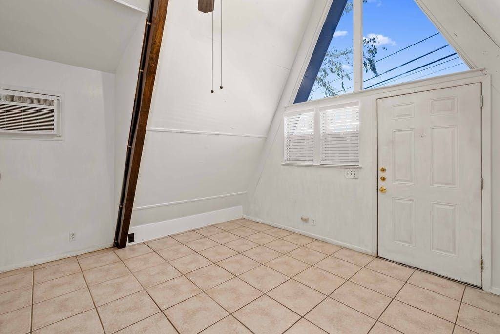1300 Yorkshire Dr - Photo 6 of 20