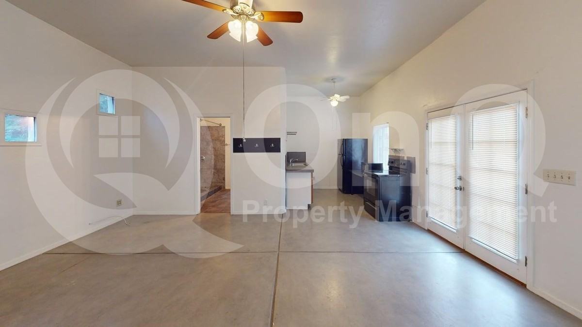 216 E Waverly St #2 - Photo 5 of 7