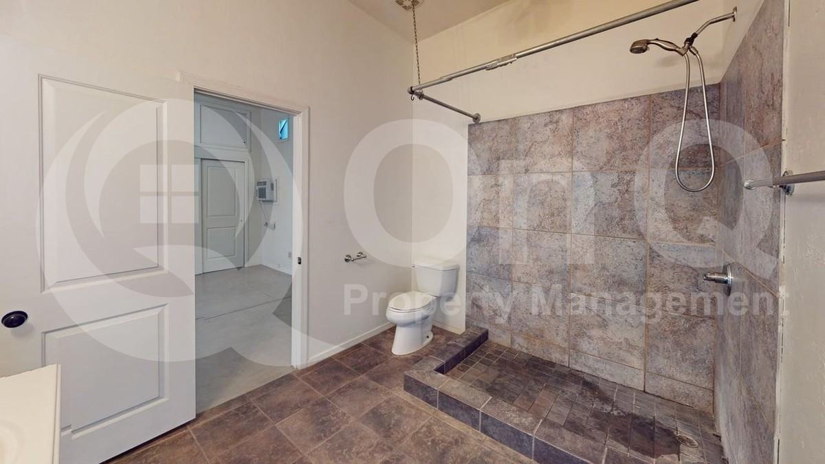 216 E Waverly St #2 - Photo 6 of 7