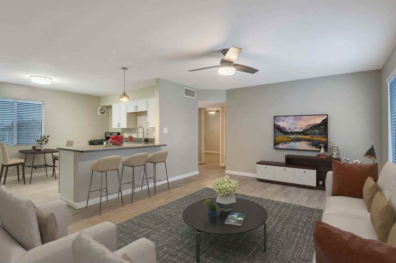 714 E 10th St #18 - Photo 6 of 34