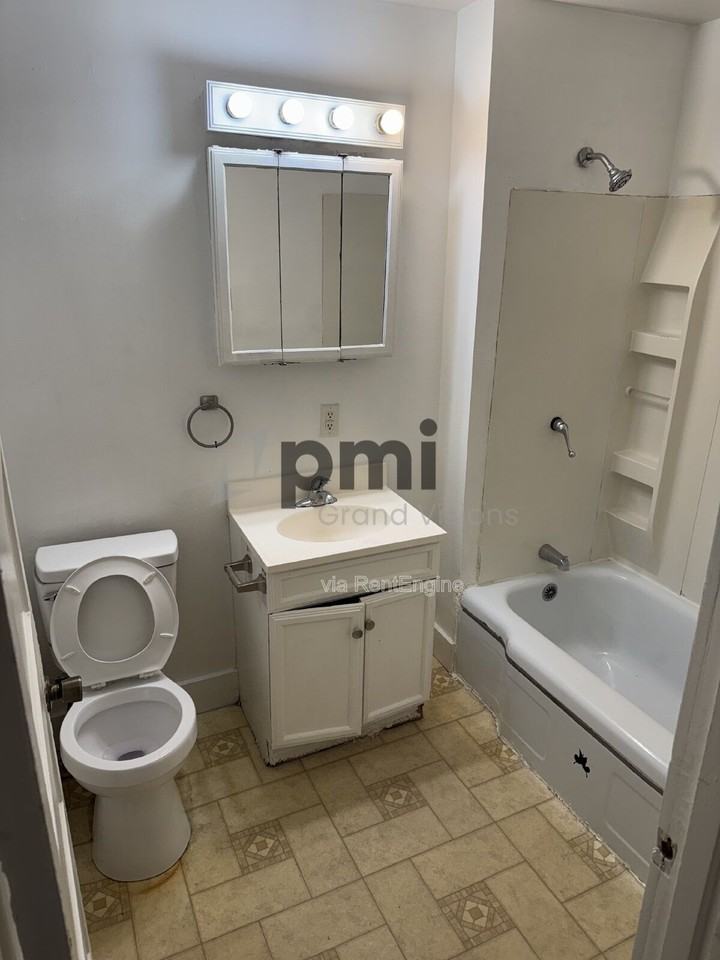 2035 E William St #2 - Photo 4 of 16