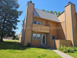 featured image of 9 River Drive